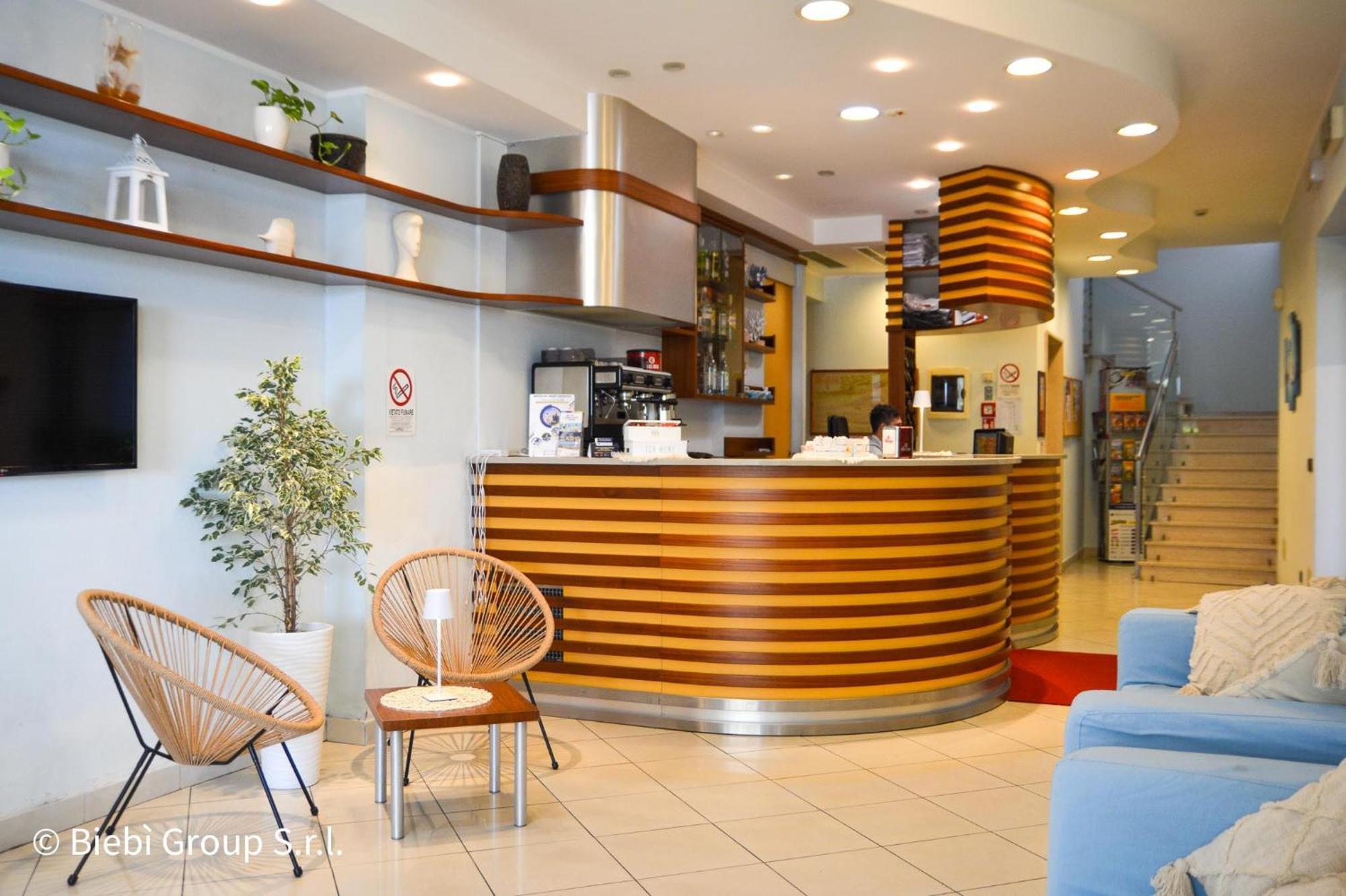 Hotel Giorg - Waterpark Included Rimini Exterior foto
