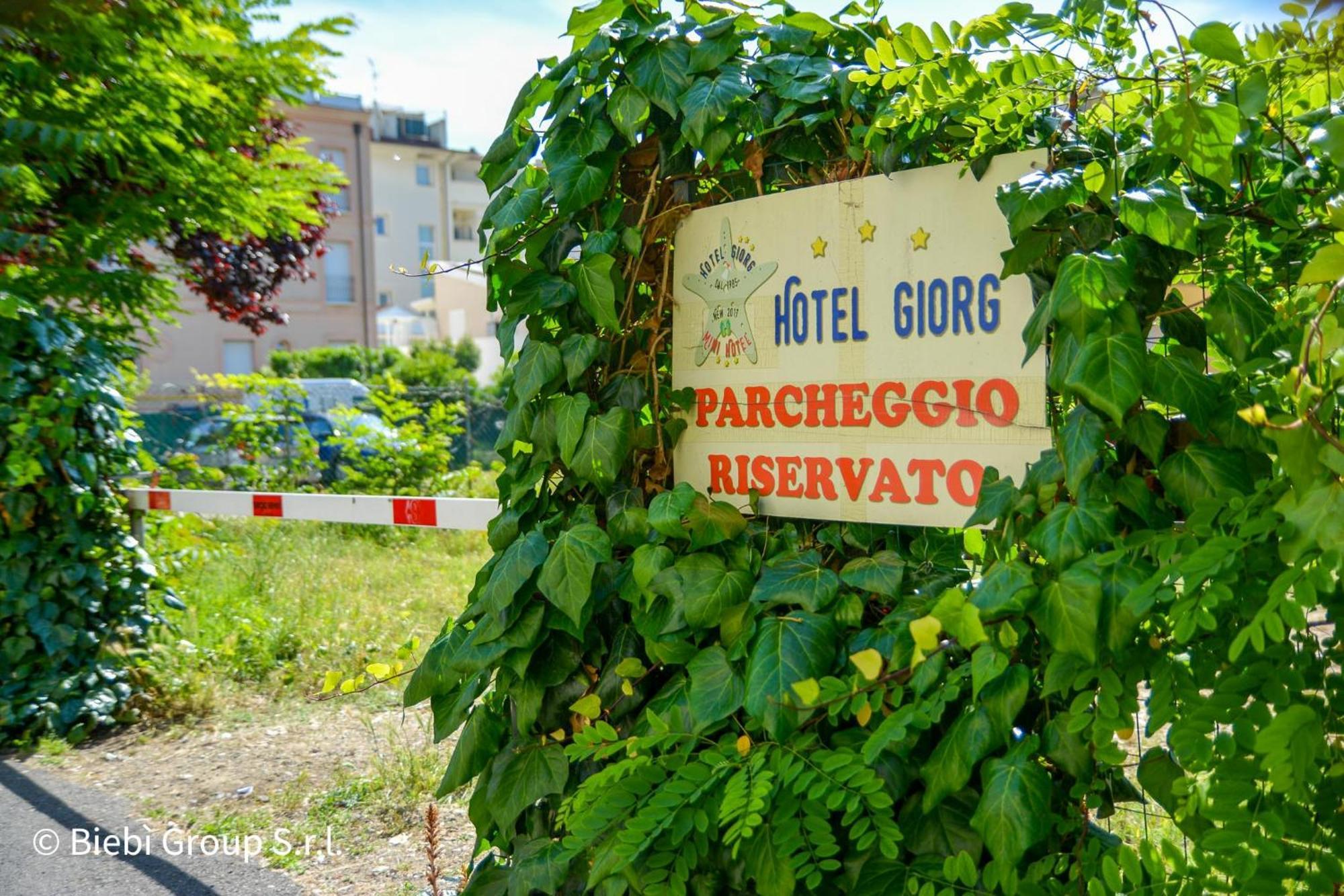 Hotel Giorg - Waterpark Included Rimini Exterior foto